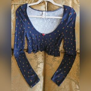 NWOT From Down Under light ruffled floral top Navy/Red